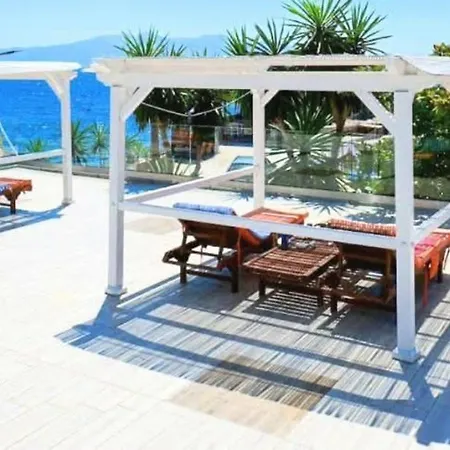 Azure Bay Saranda