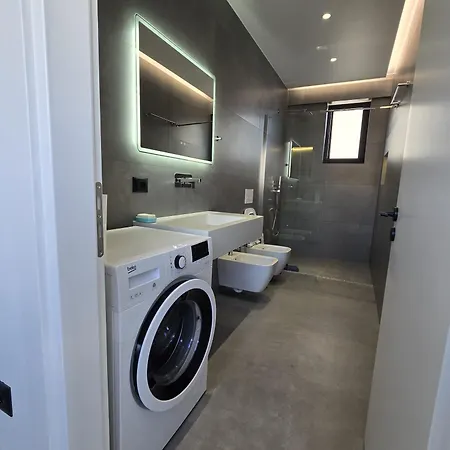 Azure Bay Pensionat 3*