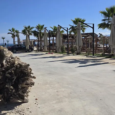 Pensionat Azure Bay Sarandë