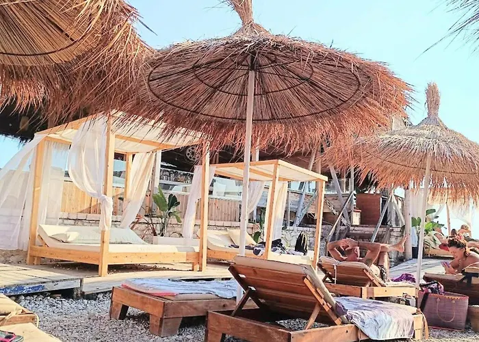 Guest house Azure Bay Sarande