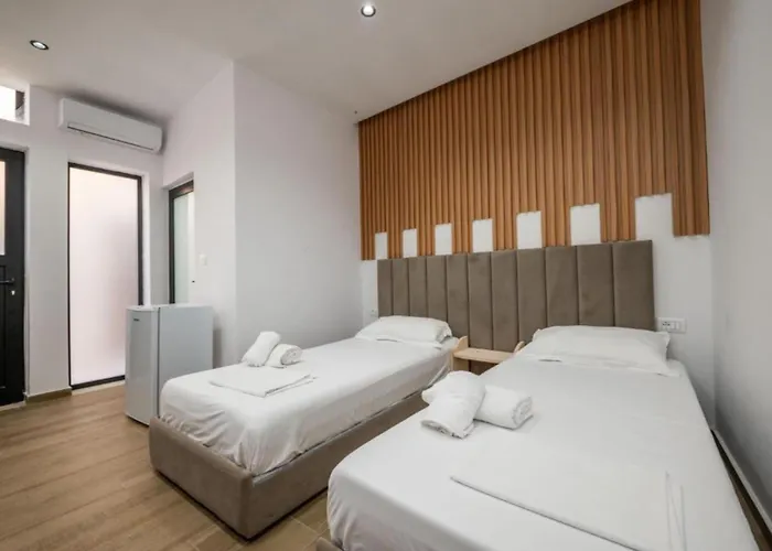 Azure Bay Gasthof Sarandë