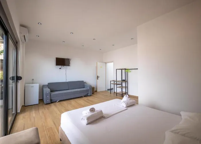 Guest house Azure Bay 3*